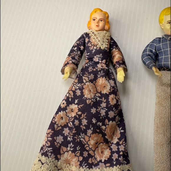 Family of 4 Vintage ThreadWrapped Caco Dollhouse Dolls Mom, Dad, Brother, Sister - Picture 3 of 16